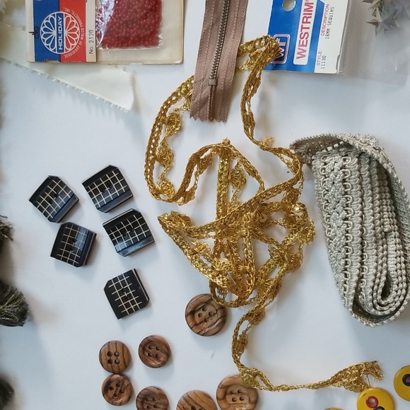 Trimmings Sewing Buttons Sets Beads Spacers Holiday Vintage Accessories - Picture 4 of 16